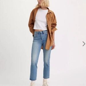 💙Levi’s Wedgie Straight size 27x 28 medium wash high-rise button fly